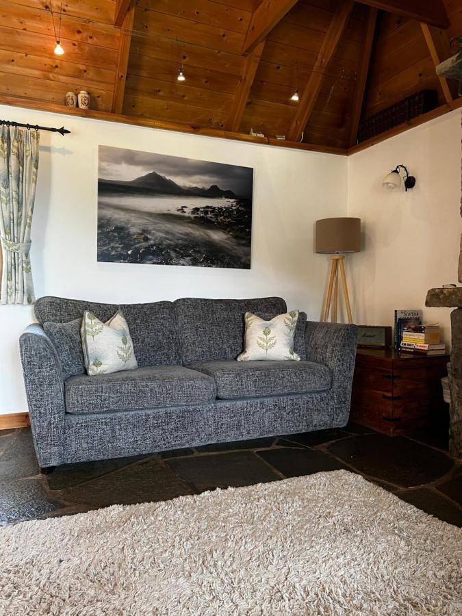 Tigh Phadraig At Marys Thatched Cottages Elgol Екстер'єр фото